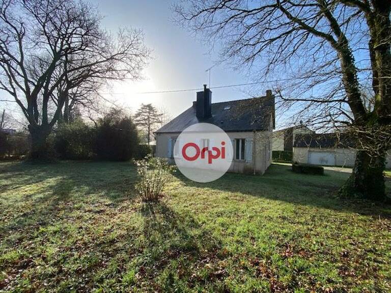 Maison À Vendre PEAULE Cœur du Bourg sur terrain de plus de 1000m² — photo 1