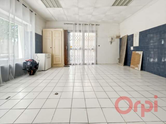 À Vendre : Maison de ville idéale activité professionnelle et habitation — photo du bien