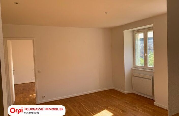 MAZAMET CENTRE-VILLE APPARTEMENT T3 LOUE — photo 5