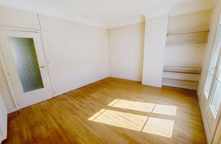 Appartement À Vendre — photo 3