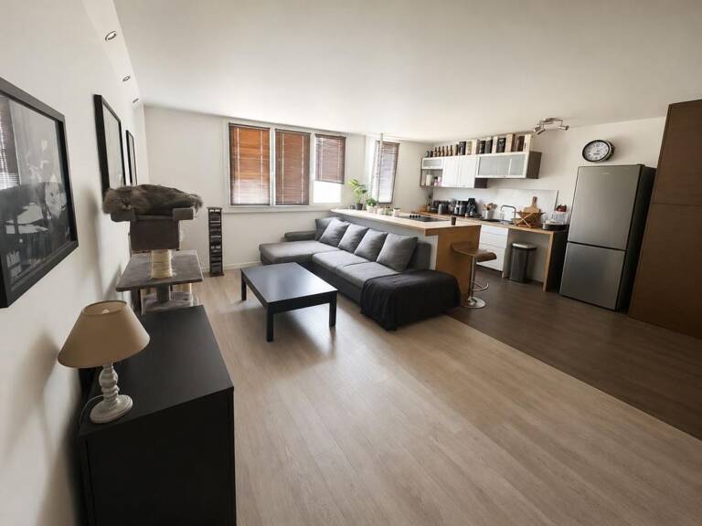 Appartement À Vendre — photo 1