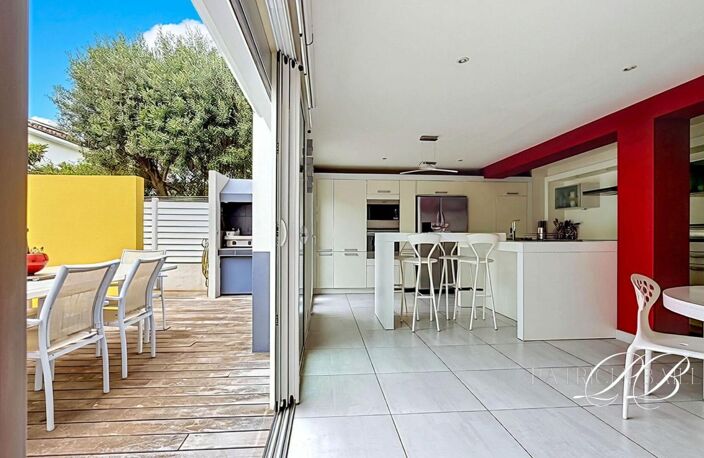 Grande maison 260 m2 sur 270 m2 de terrain 2 grands garages - La Lunette — photo 5