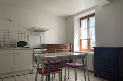 Immeuble  145600 €