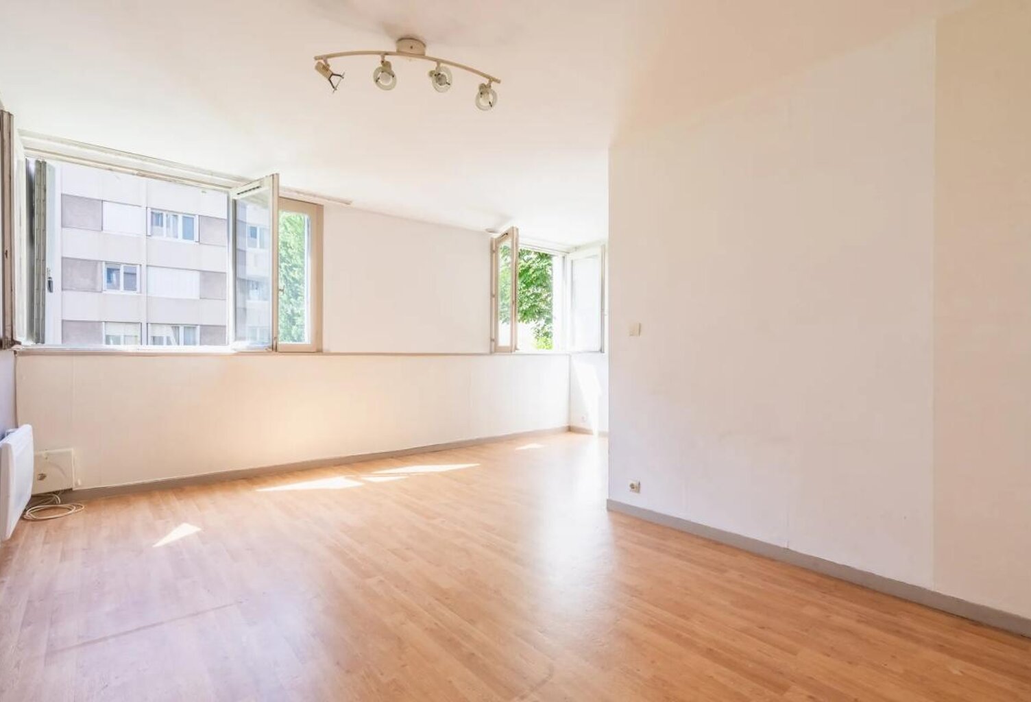 Appartement 3 pièces de 70,45 m² – Proche centre ville Montreuil — photo 1