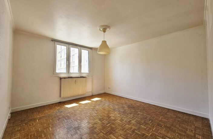 Vente appartement 3 pièces 45 m² Saint-Étienne (42000) — photo 4