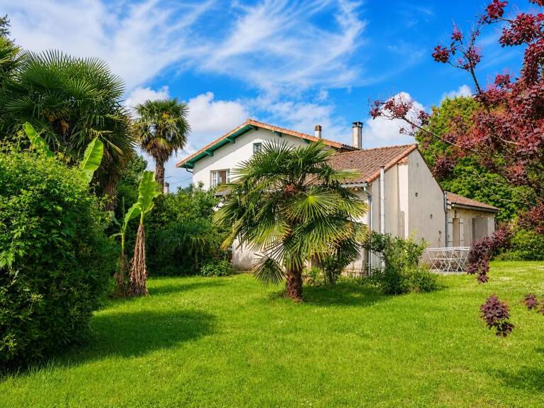 Maison de 7 pièces de 216 m² à Floirac — photo 1