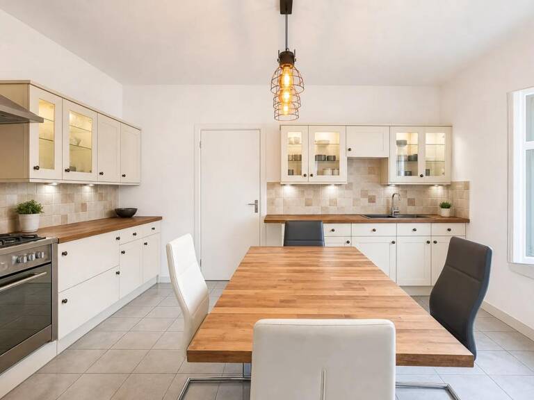 Maison de 7 pièces de 216 m² à Floirac — photo 1
