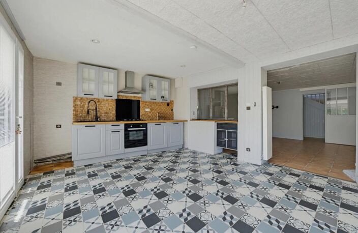 Maison de 5 pièces de 113 m² à Pauillac -Jardin - Garage et Cave — photo 3