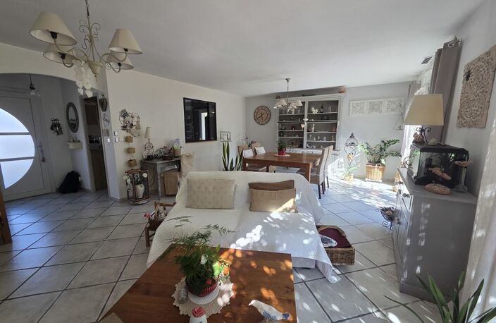 Superbe maison T6 de plain-pied de 140 m² sur plus de 3 500 — photo 3