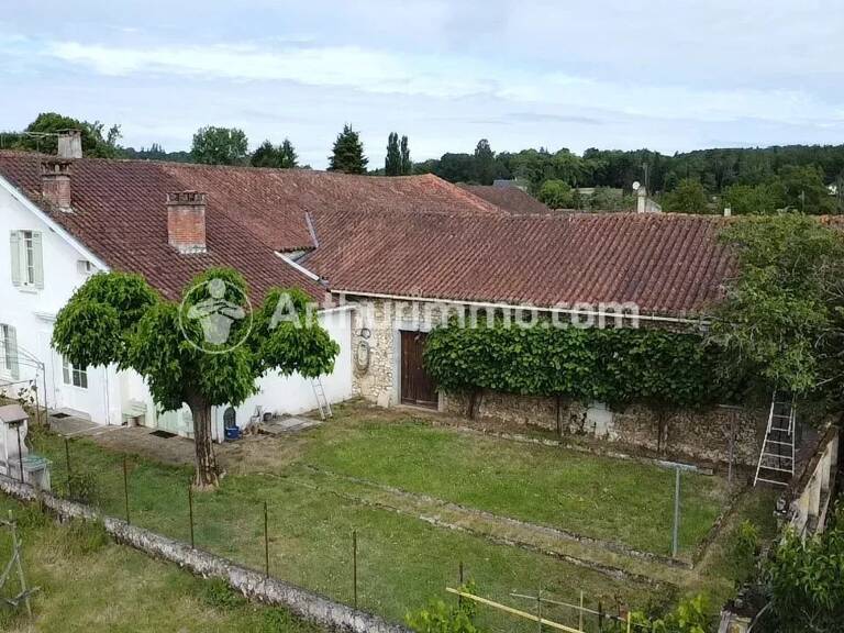 Maison  99 m², 3 ch + 2 granges attenantes — photo 1