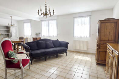 Appartement 4 pièces 912 €