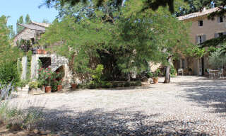 Maison 14 Pièces 240 m² à vendre à Gordes (84220)