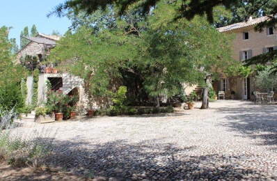 GORDES : Mas en campagne avec parcelle constructible — photo du bien