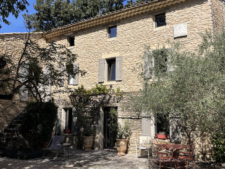 GORDES : Mas en campagne avec parcelle constructible — photo 1