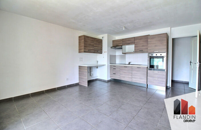 FRANCHEVILLE - Appartement T3 de 60,56 m2 avec balcon, garag — photo 2