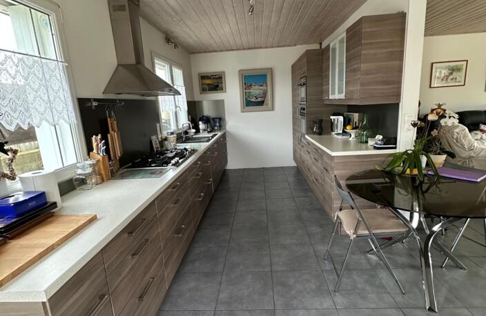 Vente maison 6 pièces 140 m² Gouville-sur-Mer (50560) — photo 4