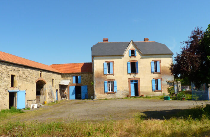 Ferme avec dépendances sur 4492m2 — photo 2