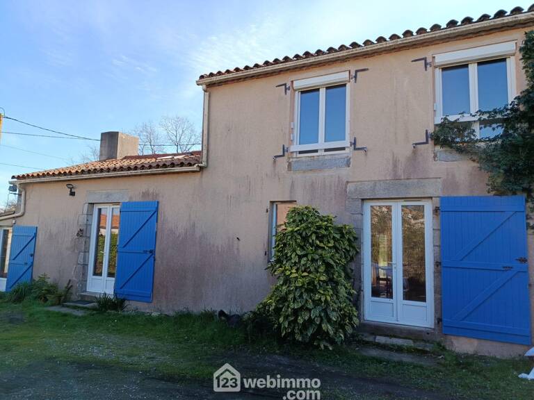 Maison de village - 207m² - Sainte-Flaive-des-Loups — photo 1