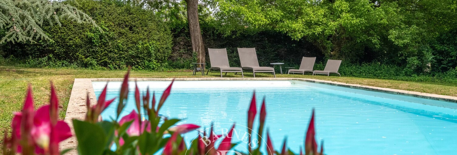 Maison 9 Pièces 350 m² à vendre à Écully (69130)