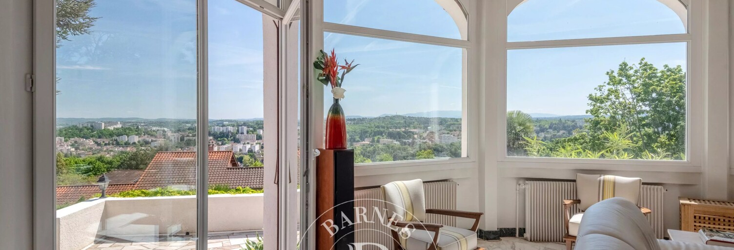 Maison 6 Pièces 300 m² à vendre à Sainte-Foy-lès-Lyon (69110)