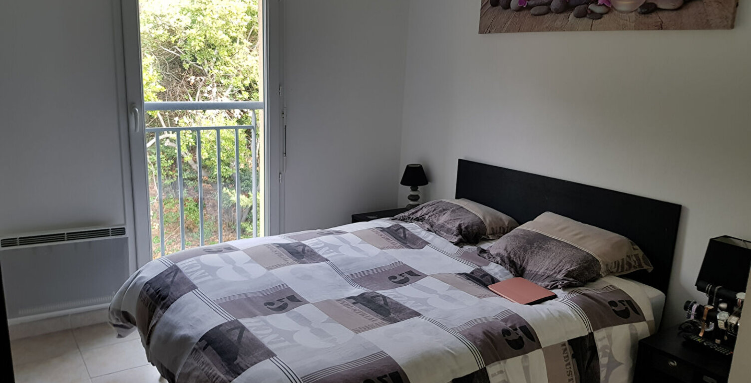 Marseille 13014 A VENDRE Appartement  de 2 pièces avec garage fermé spécial investisseur — photo 1