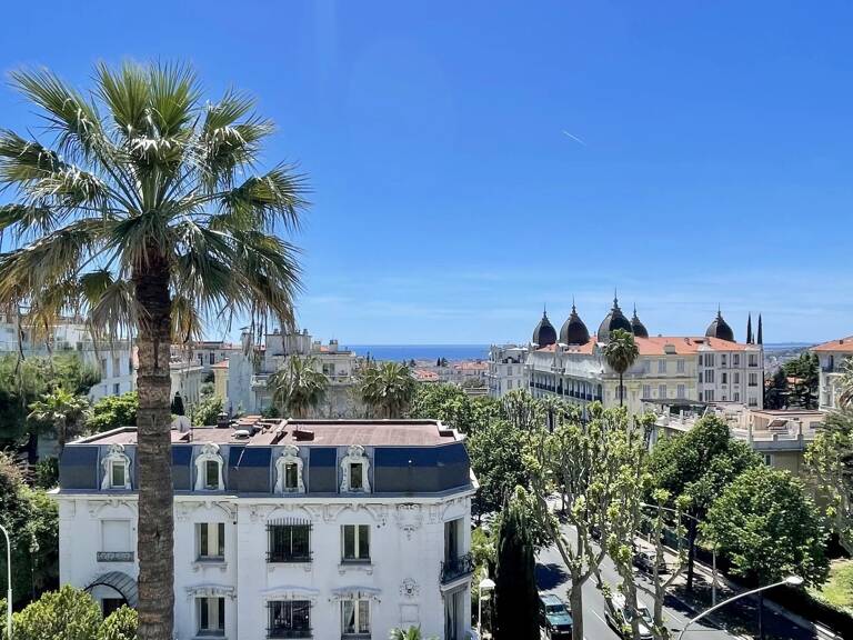 CIMIEZ - Appartement 4 pièces de 99m2 terrasse vue mer — photo 1