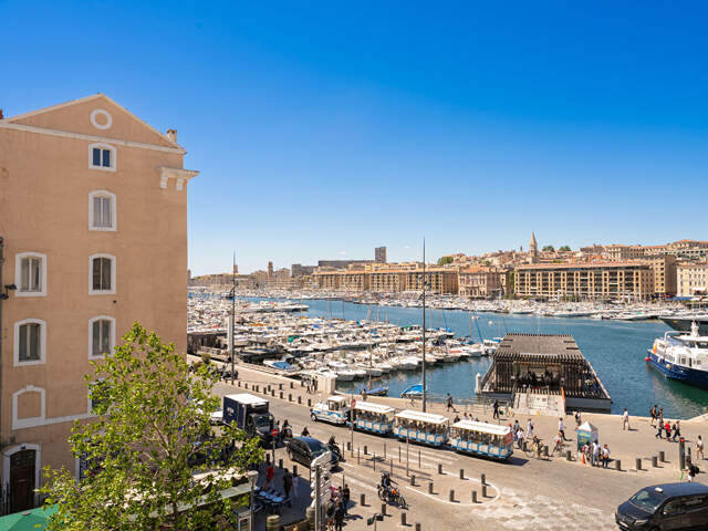 EXCLUSIVITE A VENDRE Appartement Marseille VIEUX PORT 2 pièces 60 m2 vue port — photo du bien