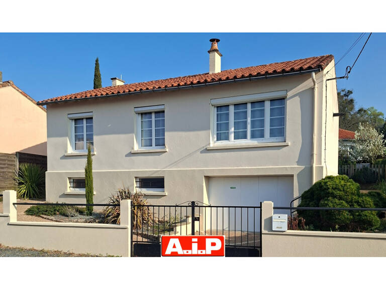 EXCLUSIVITE AIP LA CHATAIGNERAIE — photo 1