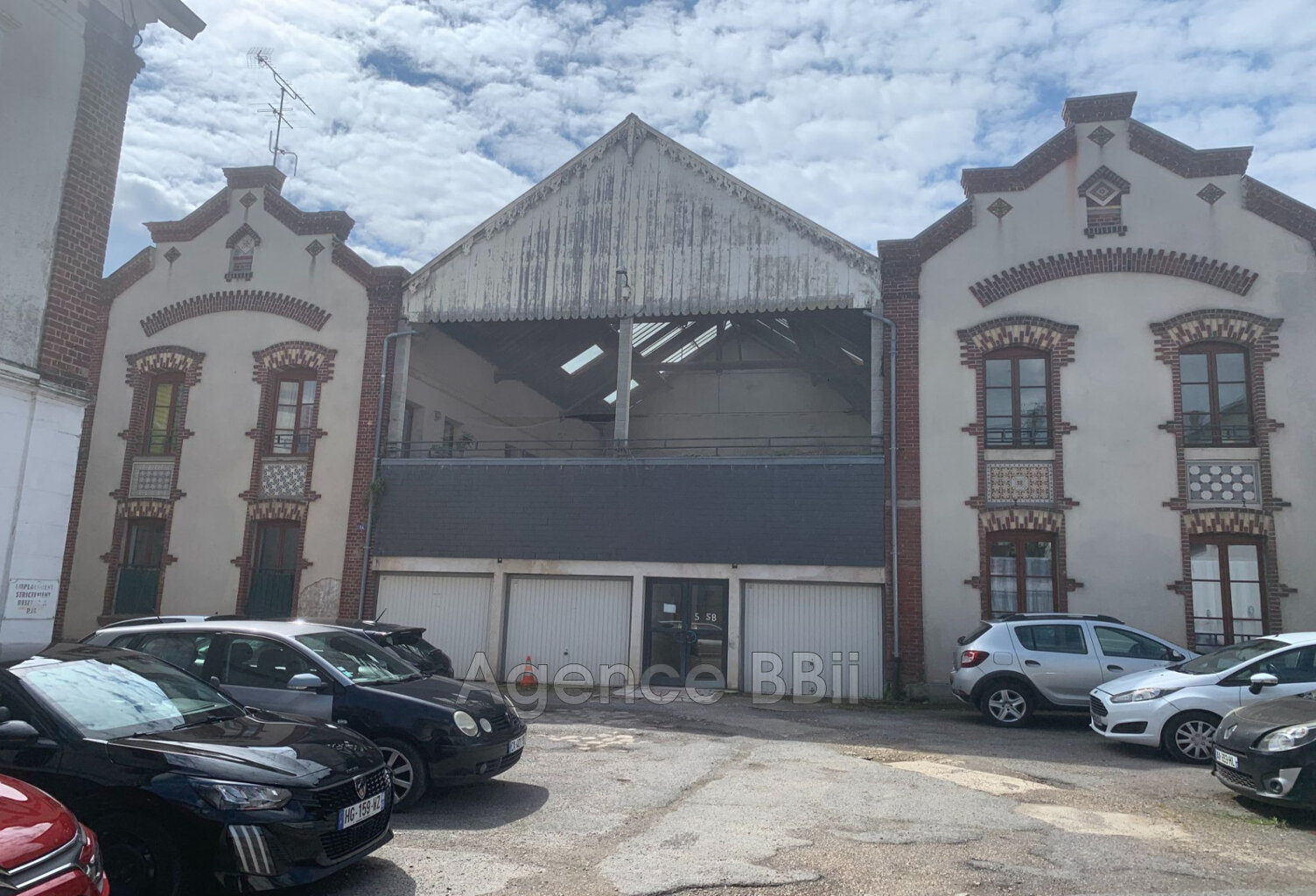 vente immeuble 14 Pièce(s) — photo 1