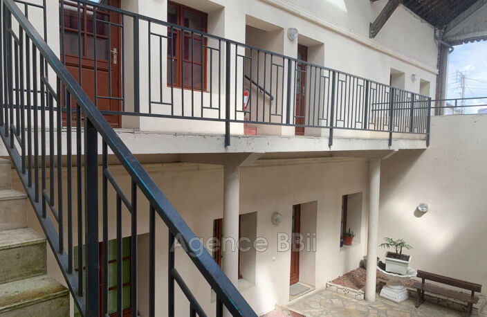 vente immeuble 14 Pièce(s) — photo 2