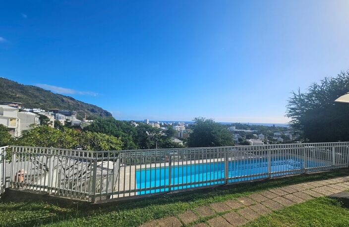 Vente appartement 3 pièces 106 m² Saint-Denis (97400) — photo 2