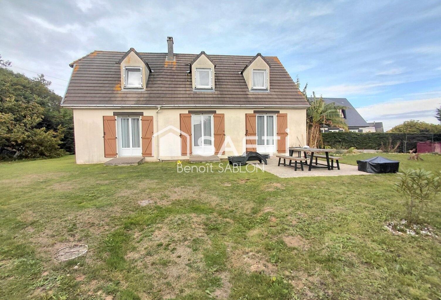 Maison 150m², grand séjour, 4 chambres et sous-sol — photo 1