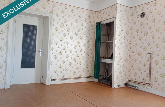 Appartement dans immeuble de ville 1er étage à rénover — photo 2