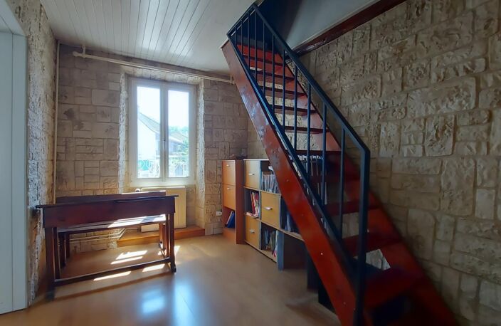 Coup de cœur assuré pour cette charmante maison de ville. — photo 5