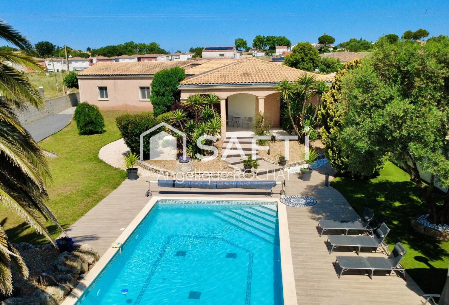 Magnifique Propriété sur Espondeilhan  avec 2 habitations piscine double garage — photo 1