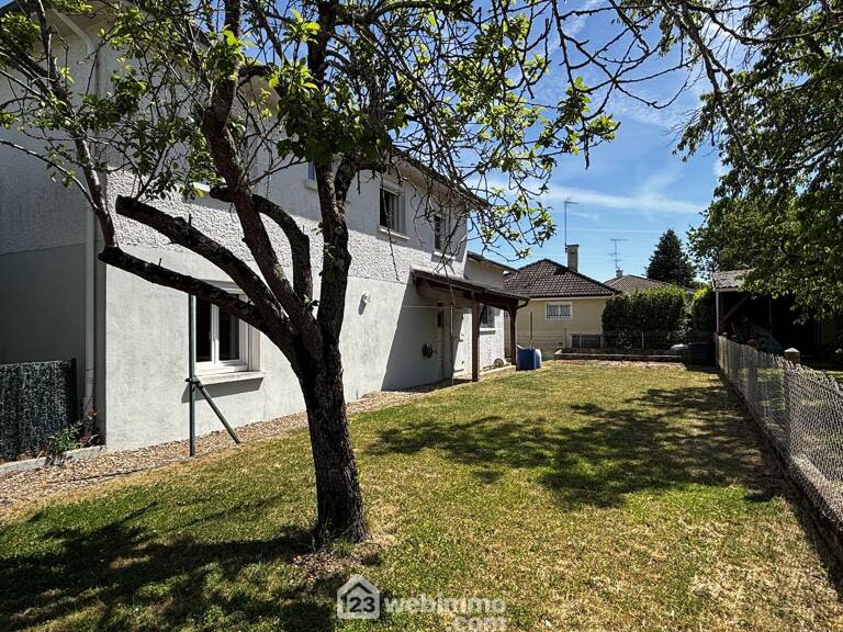 Maison - 100m² - Chasseneuil-du-Poitou — photo 1