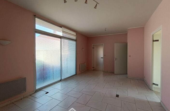 Maison de ville - 195m² - Nieul-le-Dolent — photo 4