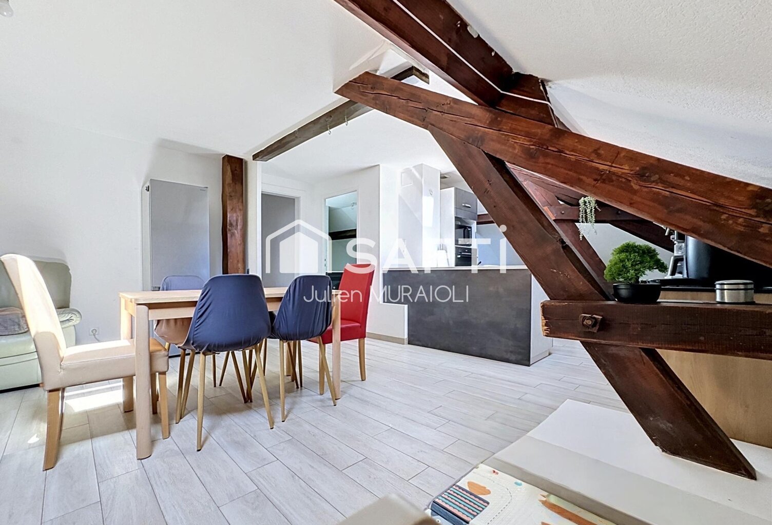 Appartement 3 pièces 72m2 Carrez, 108 au sol — photo 1