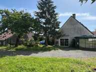 Gros potentiel et bon emplacement pour cette maison avec vie de plain-pied possible + étage à finir d'aménager + volumes en + — photo 2