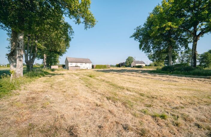 Maison de qualité de 135 m² à rénover avec un terrain de 6855 m² dans la campagne d'argentré du Plessis — photo 2