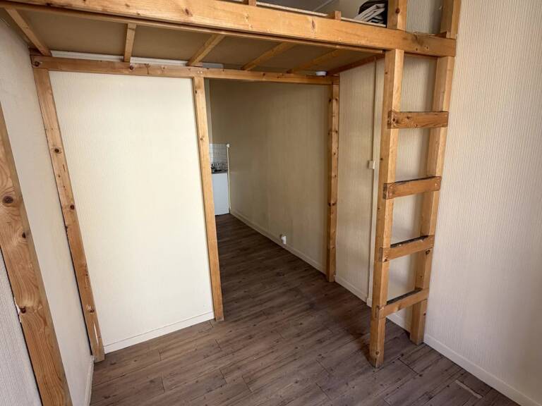 Studio à vendre – Quartier Jean-Jacques Rousseau à Dijon — photo 1