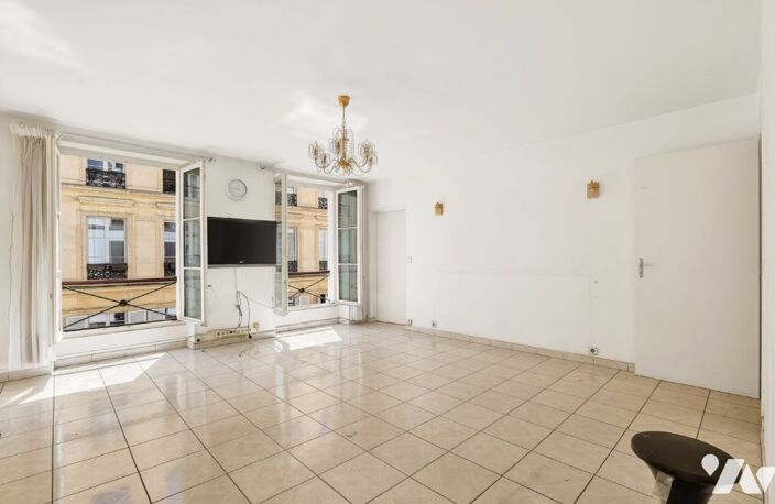 Vente appartement 3 pièces 74 m² Paris 10 (75010) — photo 2