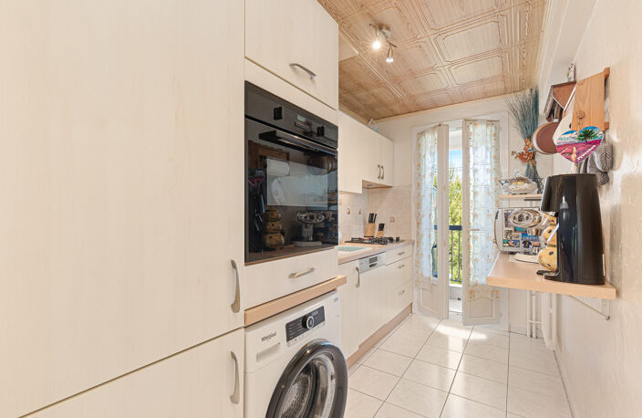 APPARTEMENT A VENDRE 3/4 PIECES ANTIBES -CHEMIN DES COMBES-V — photo 4