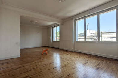Appartement 3 pièces 895 €