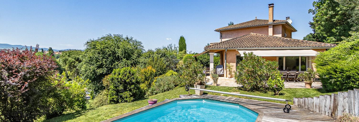 Maison 6 Pièces 157 m² à vendre à Porte des Pierres Dorées (69400)