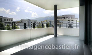 Appartement 4 Pièces 131 m² à vendre à Saint-Genis-Pouilly (01630)