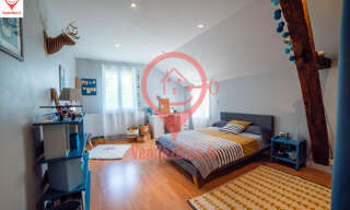 Maison 8 Pièces 320 m² à vendre à Rians (18220)