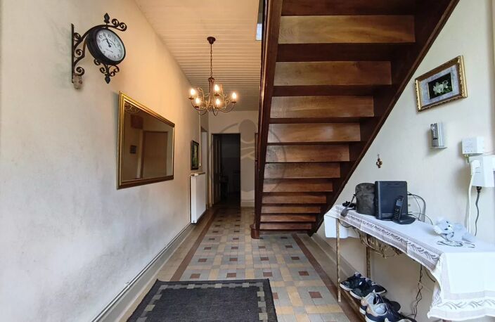 Maison spacieuse avec grande dépendance — photo 3