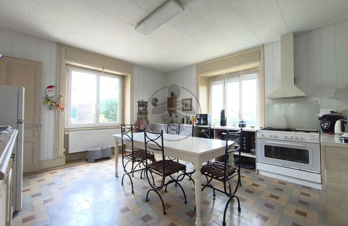 Maison spacieuse avec grande dépendance — photo 4
