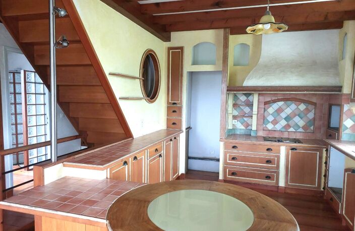 Location appartement 4 pièces 72 m² à Saint-Maurice-de-Beynost (01700) — photo 2
